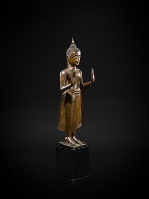Lot 26 - A FINE BRONZE FIGURE OF BUDDHA, AYUTTHAYA KINGDOM, 16TH-17TH CENTURY