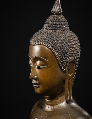 Lot 26 - A FINE BRONZE FIGURE OF BUDDHA, AYUTTHAYA KINGDOM, 16TH-17TH CENTURY