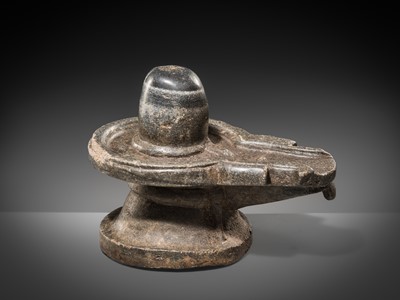 Lot 115 - A LARGE STONE LINGAM AND YONI, BENGAL