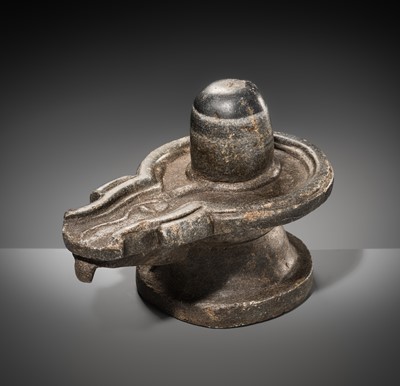 Lot 115 - A LARGE STONE LINGAM AND YONI, BENGAL