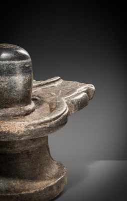 Lot 115 - A LARGE STONE LINGAM AND YONI, BENGAL