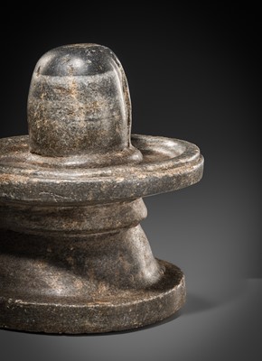 Lot 115 - A LARGE STONE LINGAM AND YONI, BENGAL