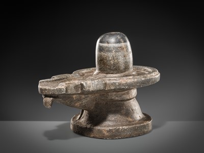 Lot 115 - A LARGE STONE LINGAM AND YONI, BENGAL