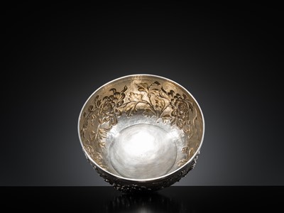 Lot 402 - A SILVER ‘CHRYSANTHEMUM’ BOWL, MARKS OF GAN SHENG AND YOK SANG, LATE QING DYNASTY TO REPUBLIC PERIOD