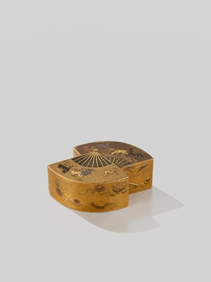 Lot 99 - A LACQUER DOUBLE-FAN-SHAPED KOGO (INCENSE BOX) WITH HORSES AND TREASURES