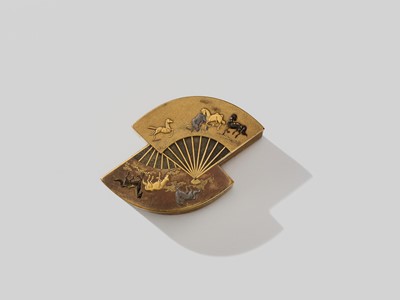 Lot 99 - A LACQUER DOUBLE-FAN-SHAPED KOGO (INCENSE BOX) WITH HORSES AND TREASURES