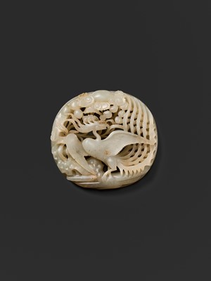 Lot 440 - A RETICULATED WHITE JADE ‘PHOENIX’ PLAQUE, LATE SONG TO YUAN DYNASTY