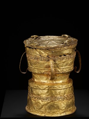 Lot 238 - AN EXTREMELY RARE AND IMPORTANT GOLD RAIN DRUM, ANCIENT KINGDOMS OF CHAM