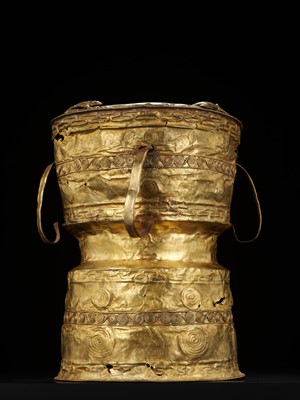 Lot 238 - AN EXTREMELY RARE AND IMPORTANT GOLD RAIN DRUM, ANCIENT KINGDOMS OF CHAM