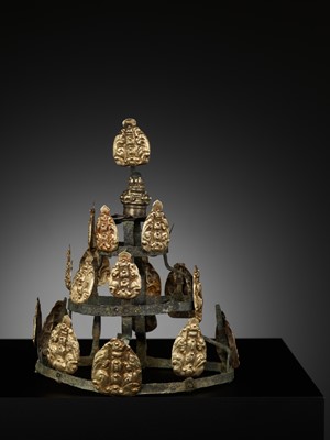 Lot 241 - A UNIQUE SILVER CROWN WITH GOLD ORNAMENTS, ANCIENT KINGDOMS OF CHAM