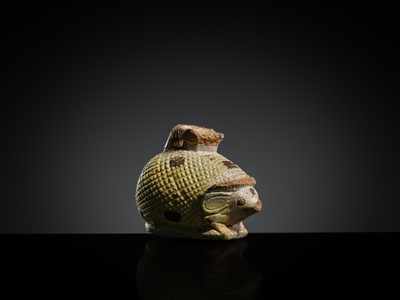 Lot 79 - A GRAECO-EGYPTIAN FAIENCE ‘HEDGEHOG’ ARYBALLOS, 6TH-4TH CENTURY BC
