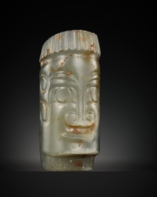 Lot 96 - A SHIJIAHE-TYPE JADE PENDANT IN THE FORM OF A HEAD, WESTERN ZHOU DYNASTY OR EARLIER