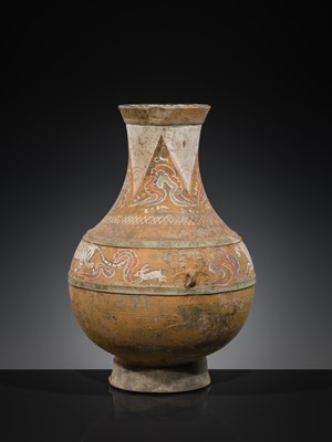 Lot 532 - A PAINTED POTTERY VASE, HU, HAN DYNASTY