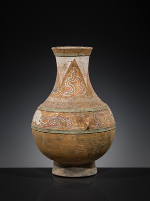 Lot 532 - A PAINTED POTTERY VASE, HU, HAN DYNASTY