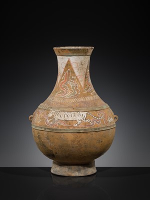 Lot 532 - A PAINTED POTTERY VASE, HU, HAN DYNASTY