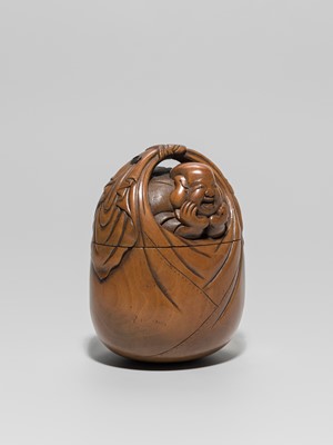 Lot 32 - TADAKAZU: A FINE WOOD TONKOTSU OF HOTEI IN HIS TREASURE BAG