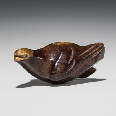 Lot 448 - HORIN: AN ITTOBORI WOOD NETSUKE OF A BIRD