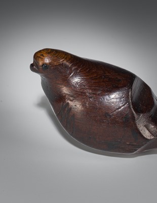 Lot 186 - SUKENAGA: A RARE ITTOBORI YEW WOOD NETSUKE OF A PIGEON