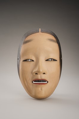 Lot 89 - A LACQUERED WOOD NOH MASK OF AN ONNA