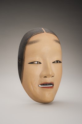 Lot 89 - A LACQUERED WOOD NOH MASK OF AN ONNA