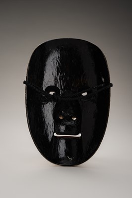 Lot 90 - A LACQUERED WOOD NOH MASK OF CHUJO