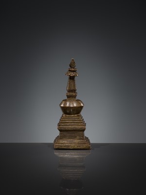 Lot 299 - A BRONZE STUPA, TIBET, 17TH - 18TH CENTURY