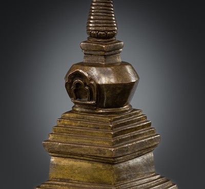 Lot 299 - A BRONZE STUPA, TIBET, 17TH - 18TH CENTURY