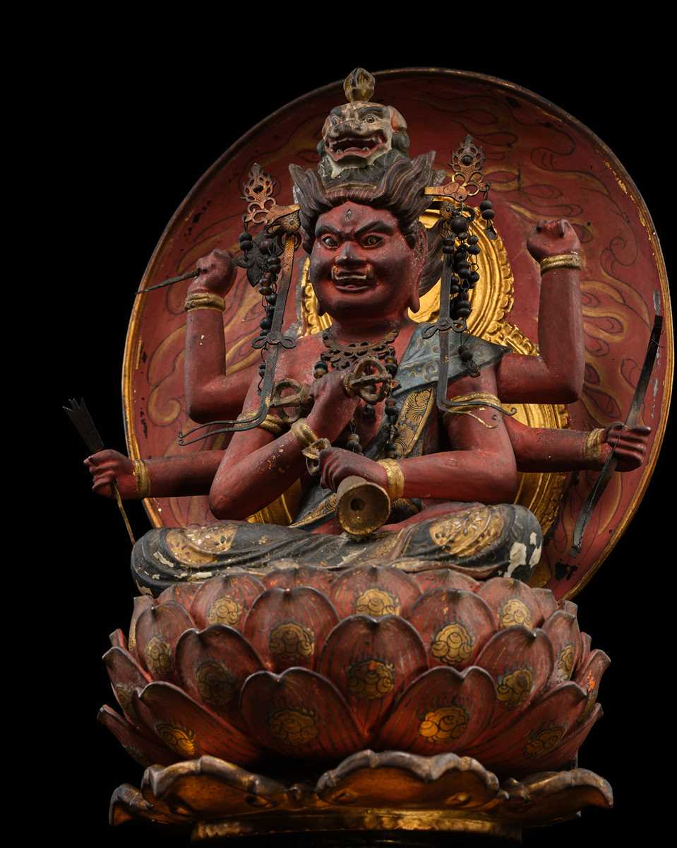 Lot 157 - A GILT AND POLYCHROMED WOOD FIGURE OF AIZEN MYO-O, MUROMACHI PERIOD