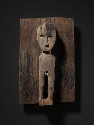 Lot 228 - A JACKFRUIT WOOD FIGURAL DOOR, LIANG BATU, SA’DAN TORAJA, SULAWESI