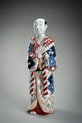 Lot 194 - A LARGE IMARI PORCELAIN FIGURE OF AN ACTOR