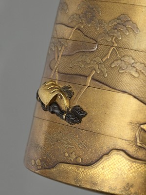 Lot 278 - YAMADA JOKASAI: A FINE FOUR-CASE GOLD LACQUER INRO WITH GILT METAL BEARS