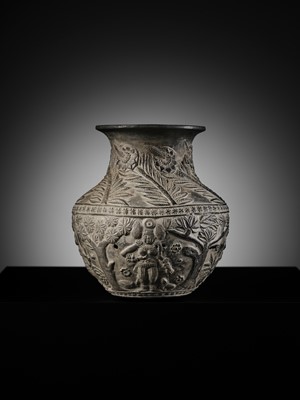 Lot 188 - A RARE CHANDRAKETUGARH POTTERY VASE, SHUNGA PERIOD, 2ND-1ST CENTURY BC