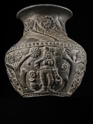 Lot 188 - A RARE CHANDRAKETUGARH POTTERY VASE, SHUNGA PERIOD, 2ND-1ST CENTURY BC