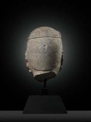 Lot 335 - A LIMESTONE HEAD OF A BODHISATTVA, NORTHERN QI DYNASTY, 6TH CENTURY