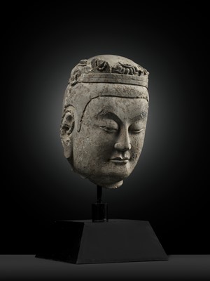 Lot 335 - A LIMESTONE HEAD OF A BODHISATTVA, NORTHERN QI DYNASTY, 6TH CENTURY