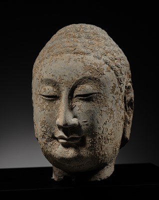 Lot 118 - A FINE LIMESTONE HEAD OF BUDDHA, NORTHERN QI DYNASTY