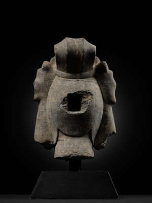 Lot 43 - A FINE LIMESTONE HEAD OF A BODHISATTVA, SUI DYNASTY, 581-618