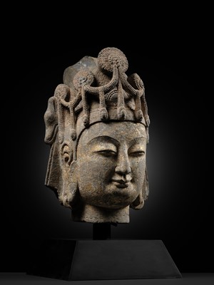 Lot 43 - A FINE LIMESTONE HEAD OF A BODHISATTVA, SUI DYNASTY, 581-618