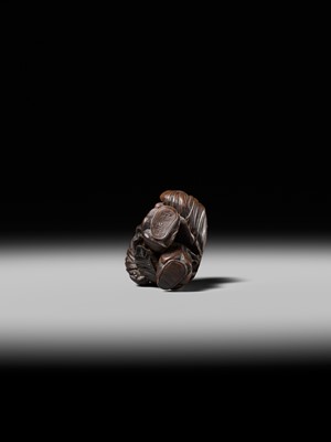 Lot 190 - KAKUHO: A FINE WOOD NETSUKE OF A KARAKO