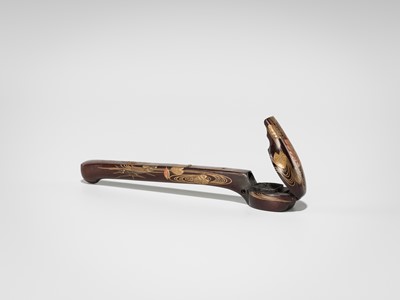 Lot 298 - IKEDA TAISHIN: A FINE GOLD-LACQUERED WOOD YATATE WITH INKCAKE AND BRUSH