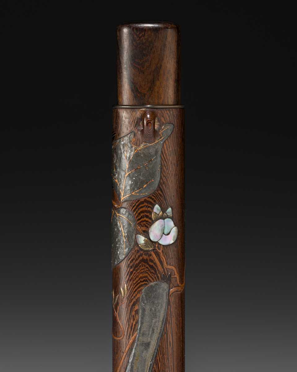 IKEDA TAISHIN AND OONISHI YUSAI: A FINE INLAID AND LACQUERED WOOD KISERUZUTSU (PIPE CASE)