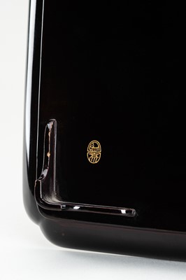 Lot 142 - ZOHIKO: A PAIR OF GOLD LACQUER TRAYS WITH BIRDS