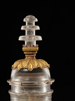 Lot 177 - A ROCK CRYSTAL AND GOLD RELIQUARY IN THE FORM OF A STUPA, ANCIENT REGION OF GANDHARA, 1ST-3RD CENTURY