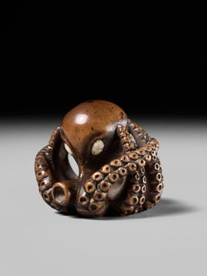 Lot 170 - MASATOMO: A GOOD WOOD NETSUKE OF AN OCTOPUS