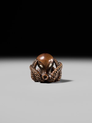 Lot 170 - MASATOMO: A GOOD WOOD NETSUKE OF AN OCTOPUS