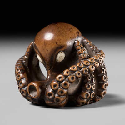 Lot 170 - MASATOMO: A GOOD WOOD NETSUKE OF AN OCTOPUS