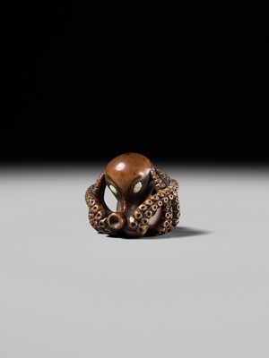 Lot 170 - MASATOMO: A GOOD WOOD NETSUKE OF AN OCTOPUS