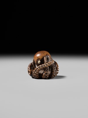 Lot 170 - MASATOMO: A GOOD WOOD NETSUKE OF AN OCTOPUS