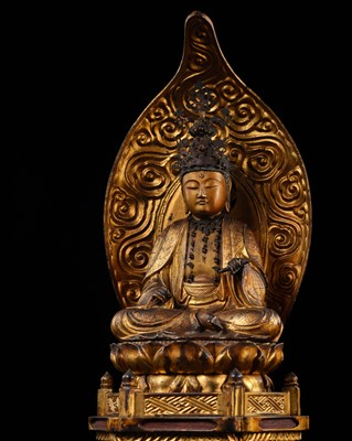 Lot 164 - A SUPERB GILT-LACQUERED WOOD FIGURE OF MONJU BOSATSU (MANJUSHRI), DATED 1711