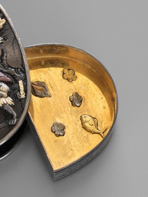 Lot 59 - A VERY FINE MIXED METAL MEDICINE BOX DEPICTING FUJI MUSUME AND TWO KAPPA